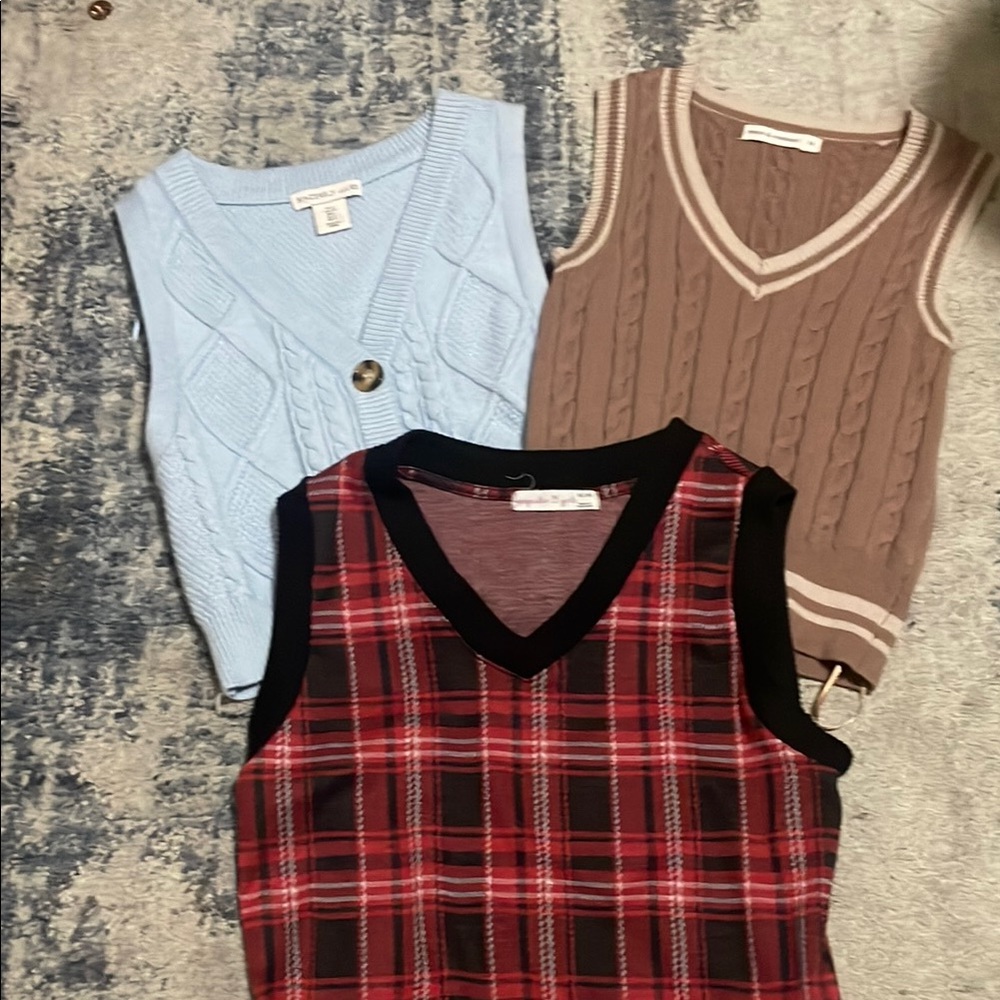 Stylish Kids Plaid and Cable Knit Tops Set
